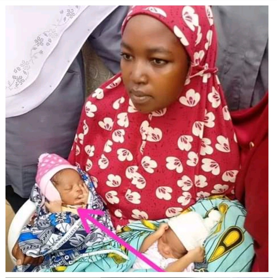 Amafoto Umwana w'ibyumweru bibiri wari wibwe yagaruwe YEGOB