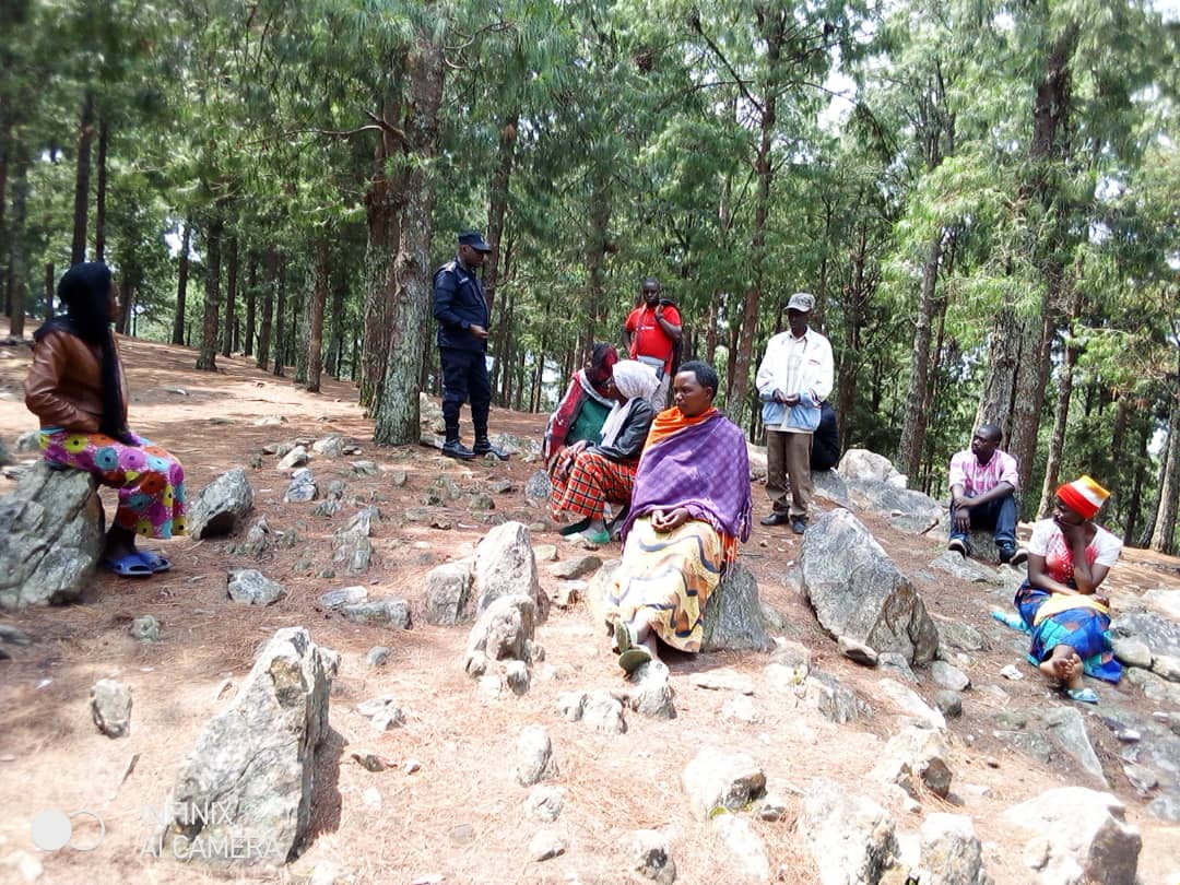 Abasengera mu ishyamba rya Kanyarira batangiriwe n’abagizi ba nabi 2 ...