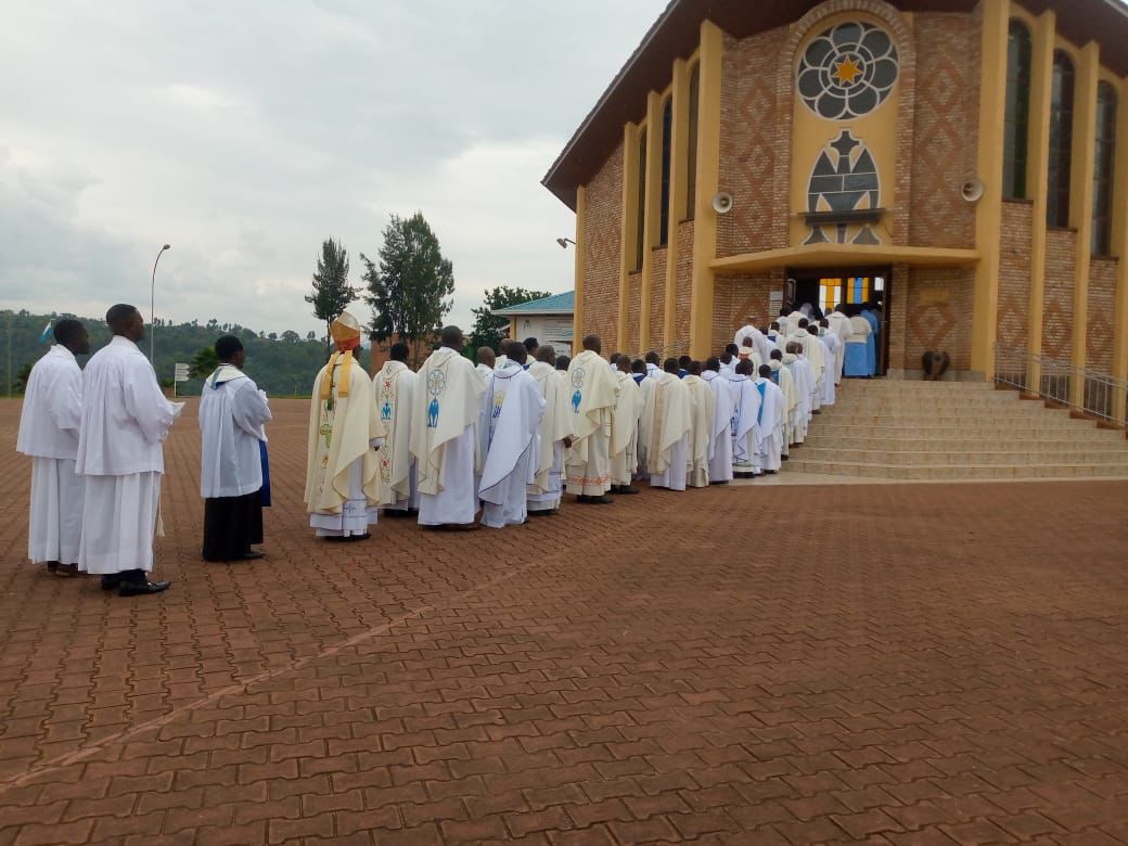 Abihayimana bateraniye i Kibeho ku butaka butagatifu