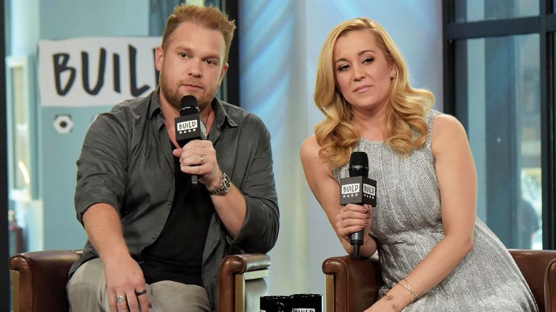 Kyle Jacobs wari umugabo wa Kellie Pickler yapfuye yiyahuye