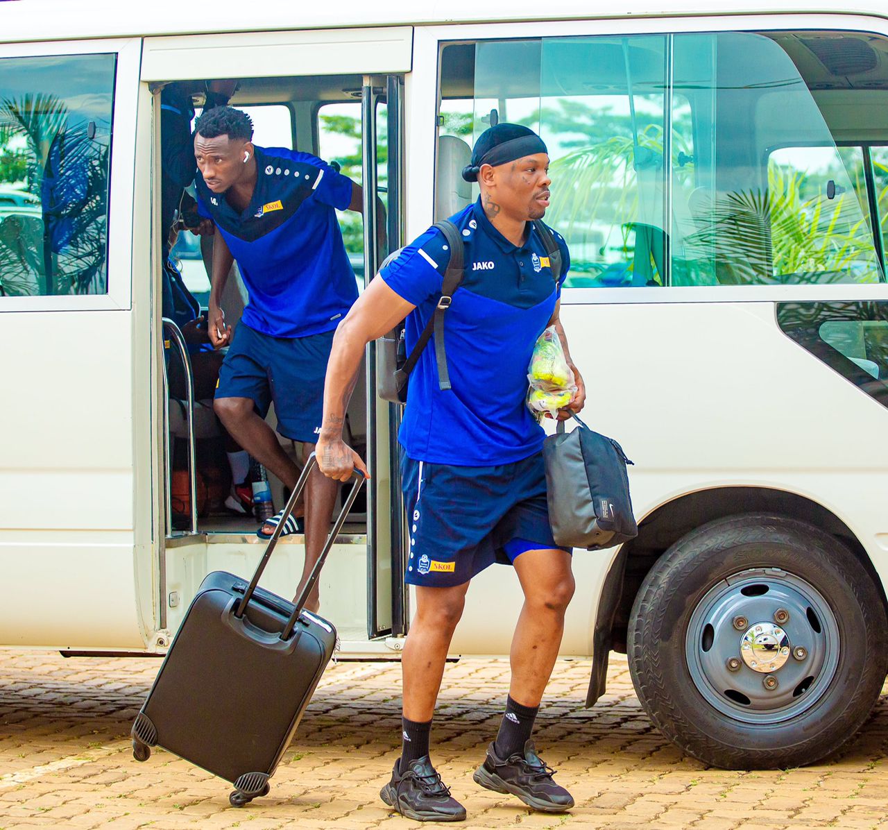 Kapiteni wa Rayon Sports Rwatubyaye Abdoul ari mubamaze kugera muri sitade