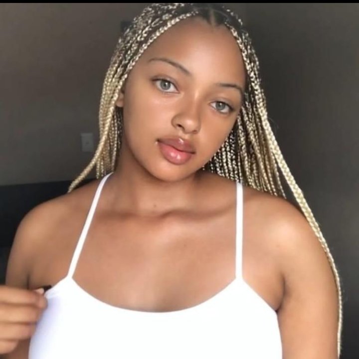 Ntokozo Mayenzi Xaba yishwe n'umusore bakundanaga amuteye ibyuma mu gatuza